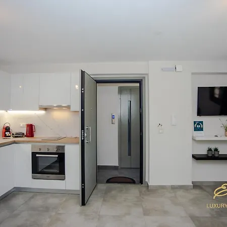 Emily'S Luxury Apartments/ Garden Argostoli  Exterior photo