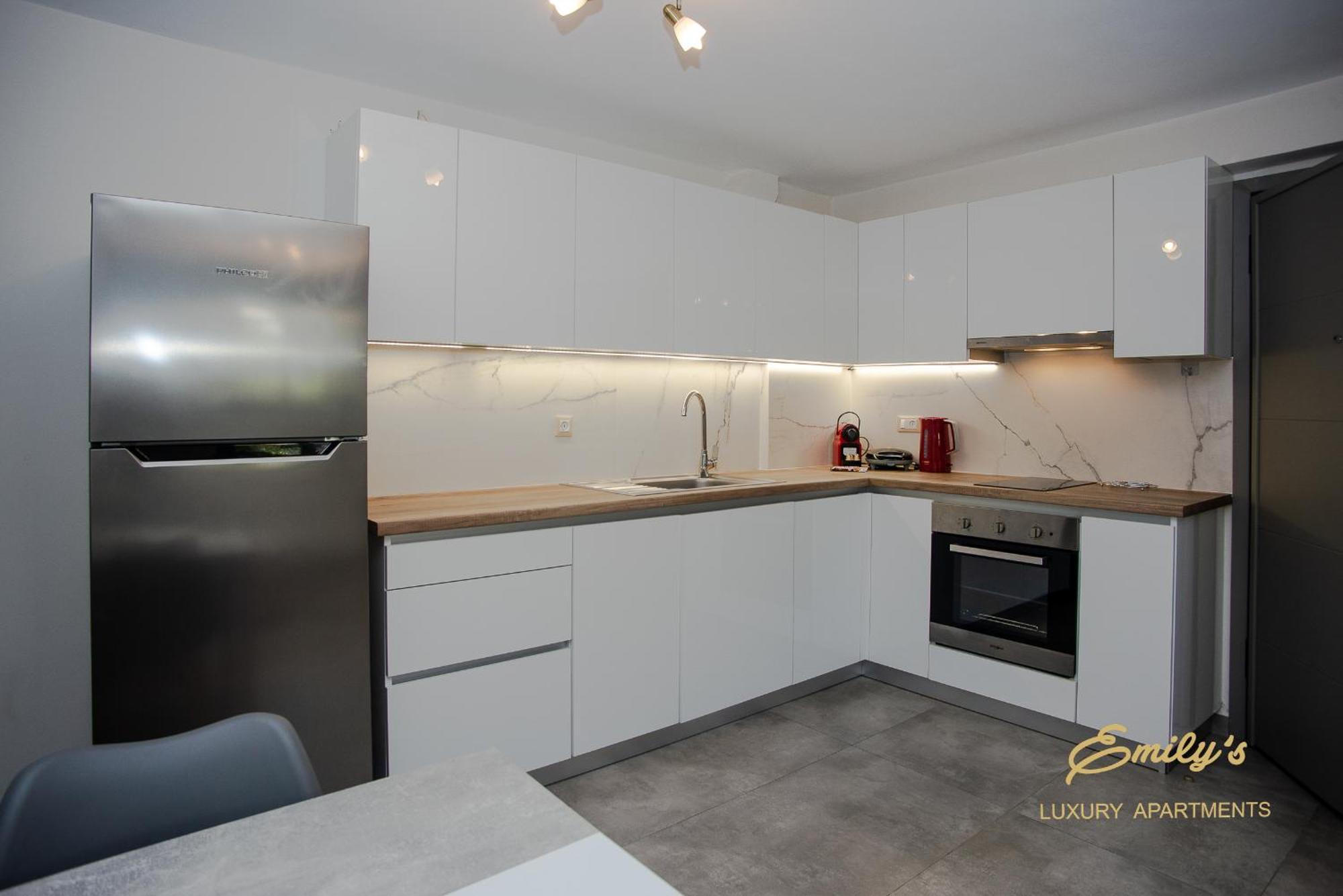 Emily's Luxury Apartments/ Garden * Argostoli (Kefalonia)