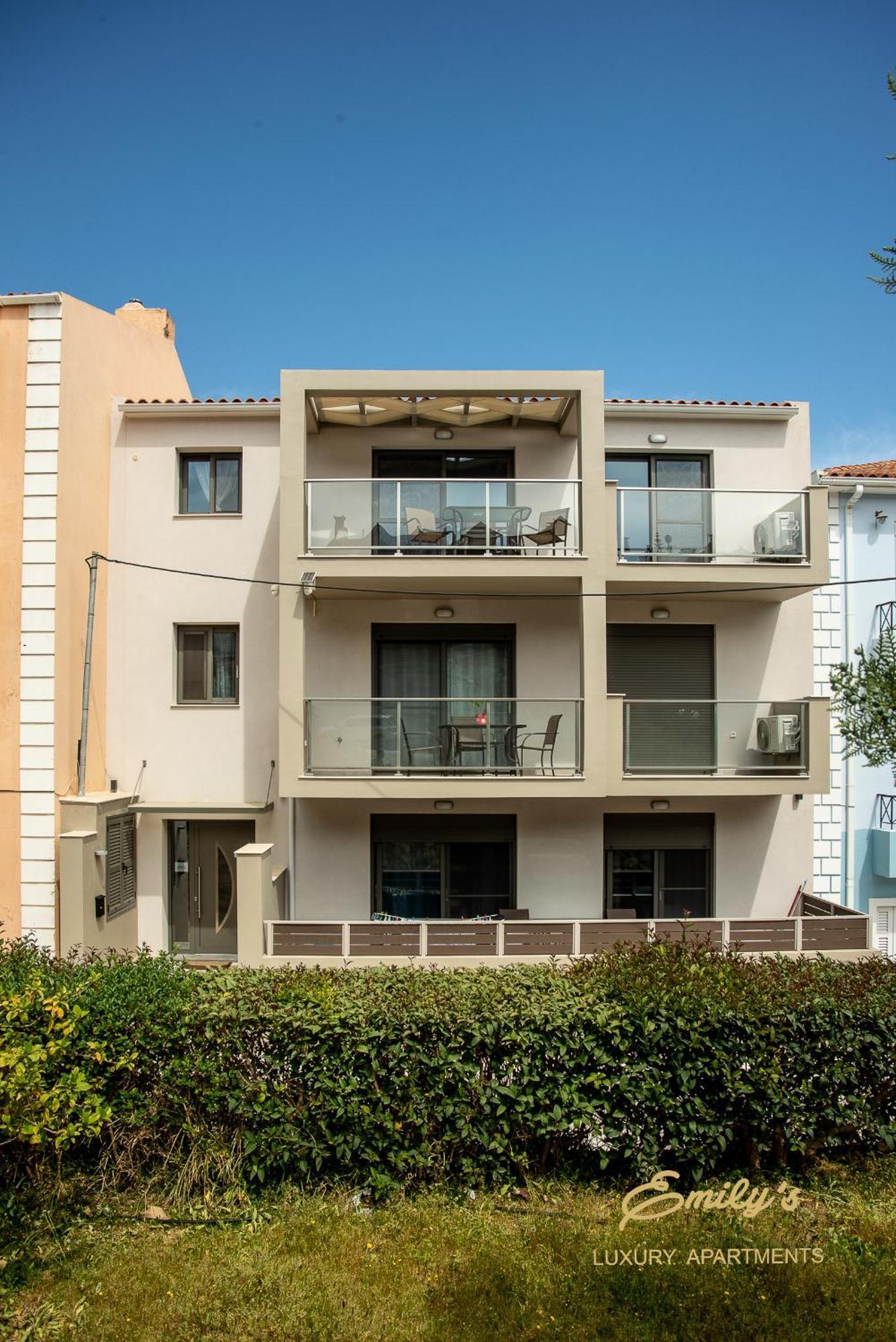 Emily's Luxury Apartments/ Garden Casa vacanze *